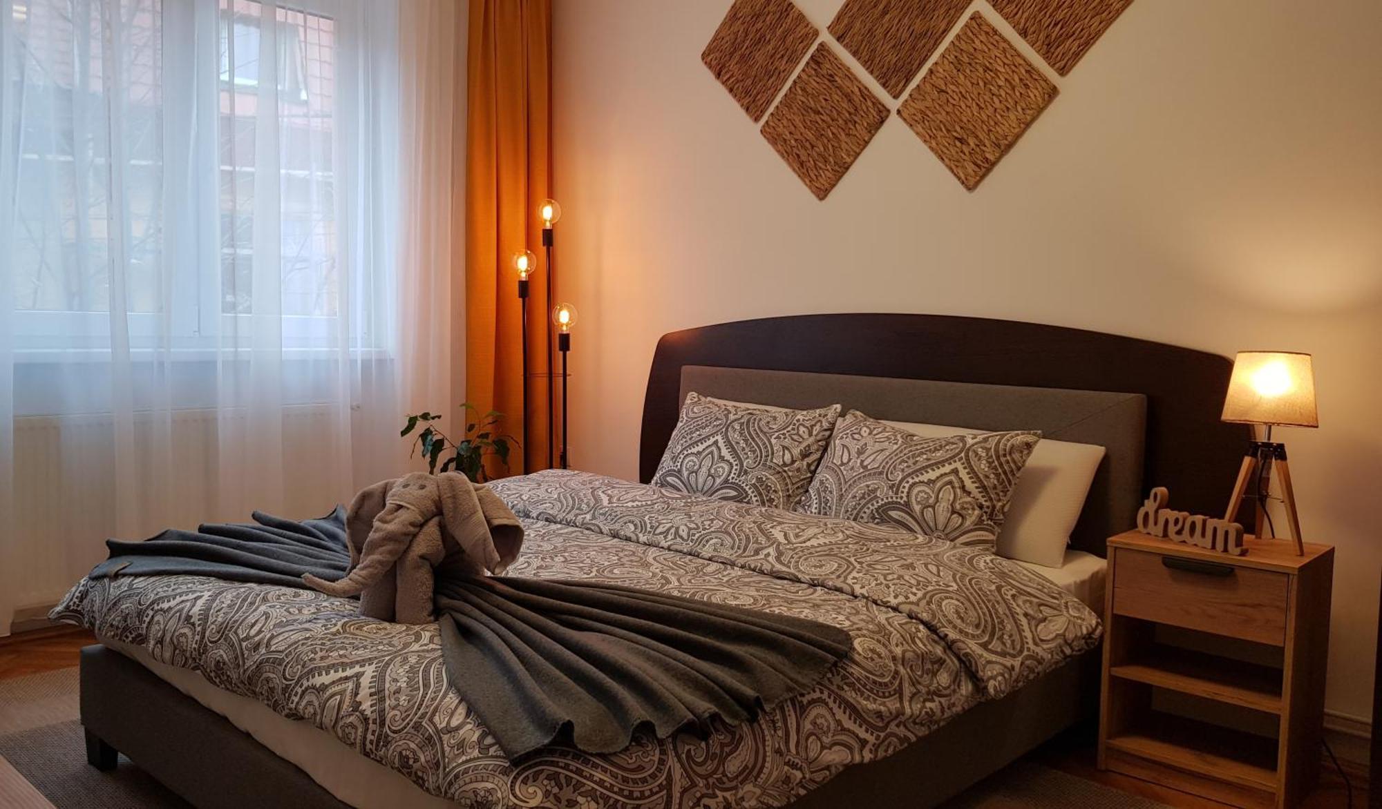 Tusmorez Central Apartment Тыргу-Муреш Экстерьер фото